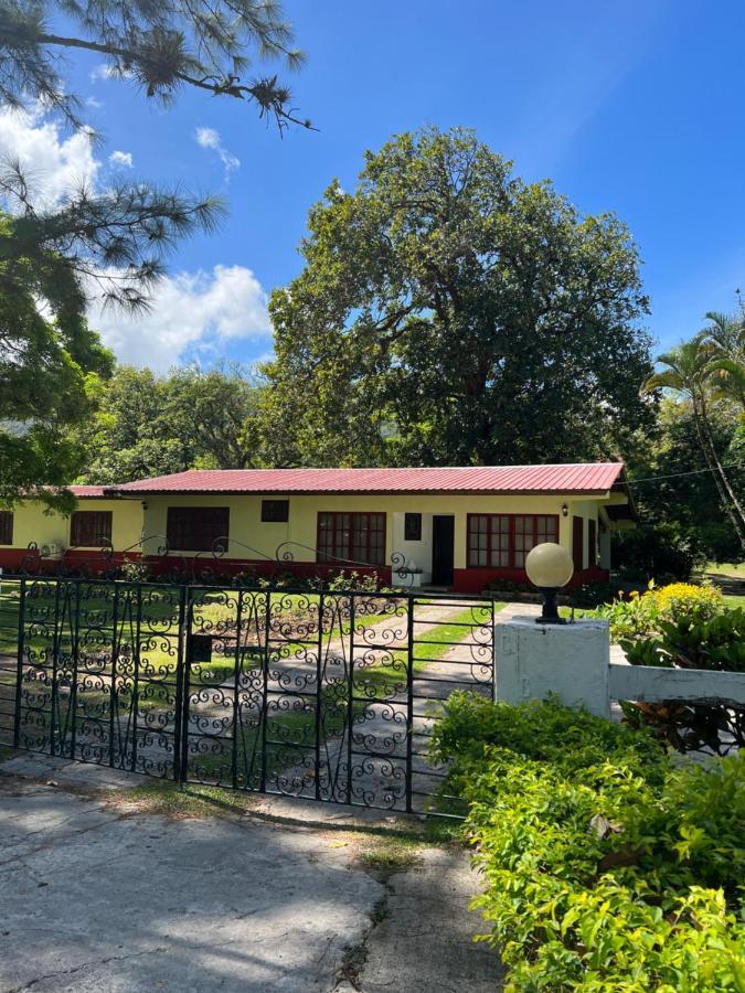 La Casa De Los Patos El Valle de Anton Luaran gambar